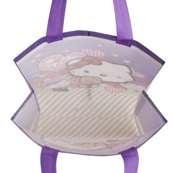 Hello Kitty Reusable Heart Gift Bag - Picture 3 of 5